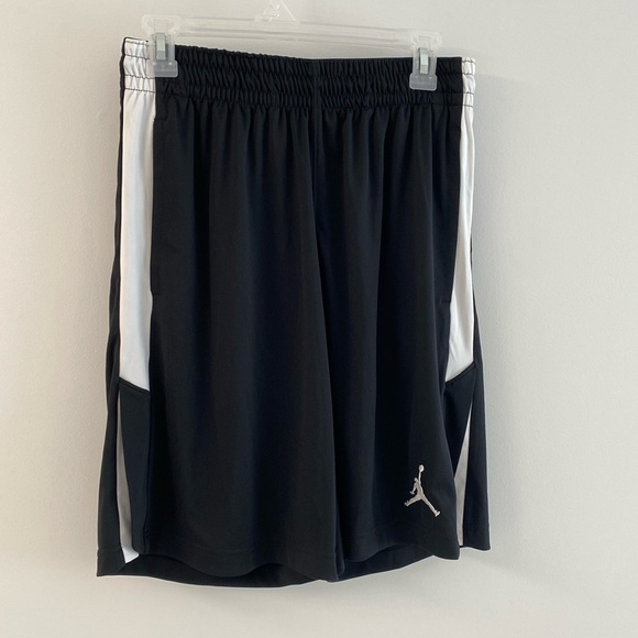 Jordan Nike dri-fit Men’s shorts- size medium - Picture 1 of 5
